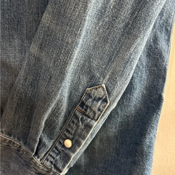 J Crew Chambray Shirt - Picture 5 of 5
